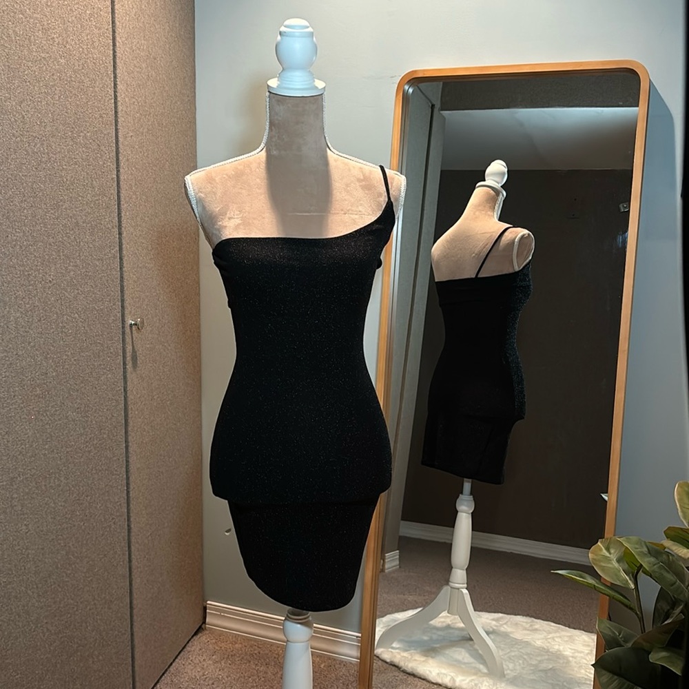 Black one shoulder dress from Windsor